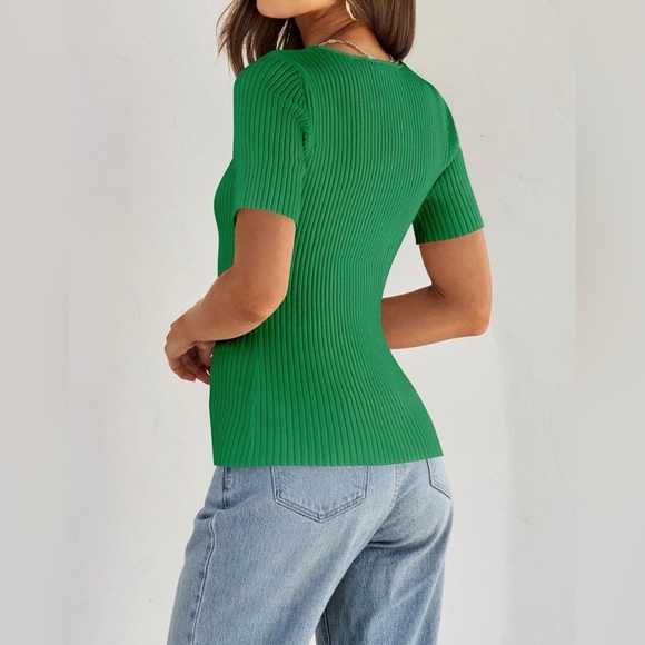 Kelly Green Ribbed Short Sleeve Knit Top - Picture 3 of 8